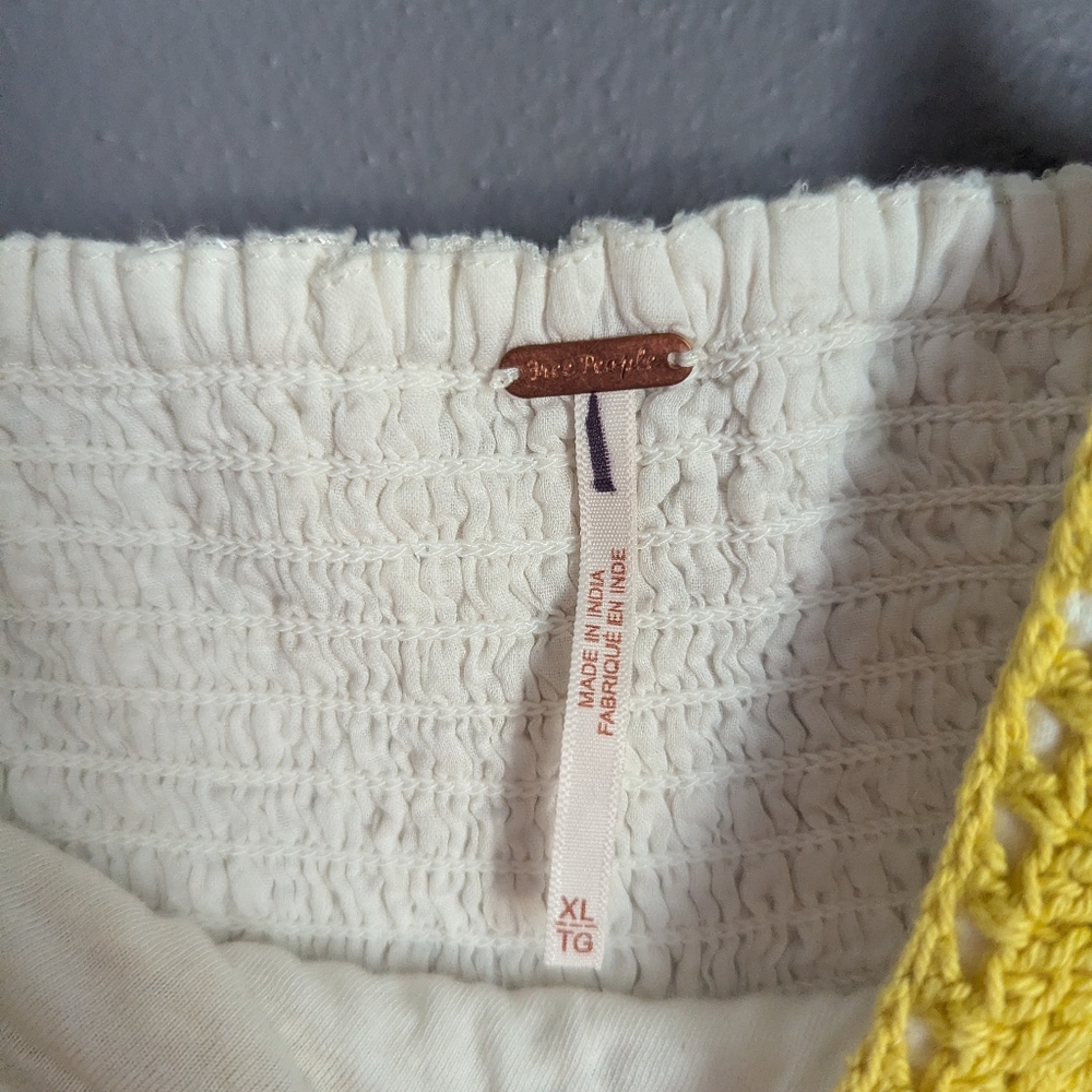 Free people yellow and ivory crochet flowy tank top halter 16x27 Size XL - Picture 3 of 5